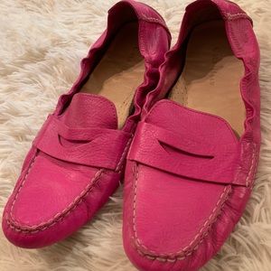 Cole Haan Fuschia leather driving moccasin Size 10